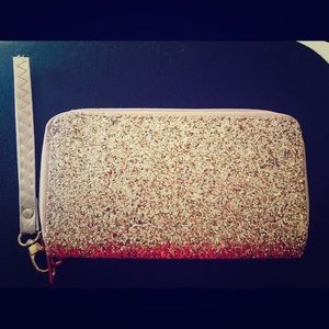 Host Pick!!!! 😍 Dazzling pink wrist wallet 😍